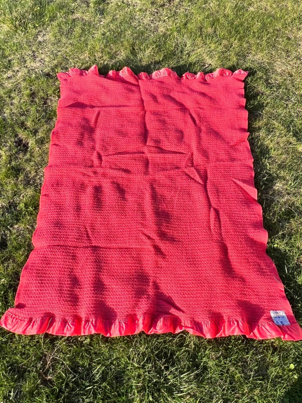 Vintage Wool Waffle Weave Blanket 70x50”Pink Satin Trim Soft Made Scotland- Read